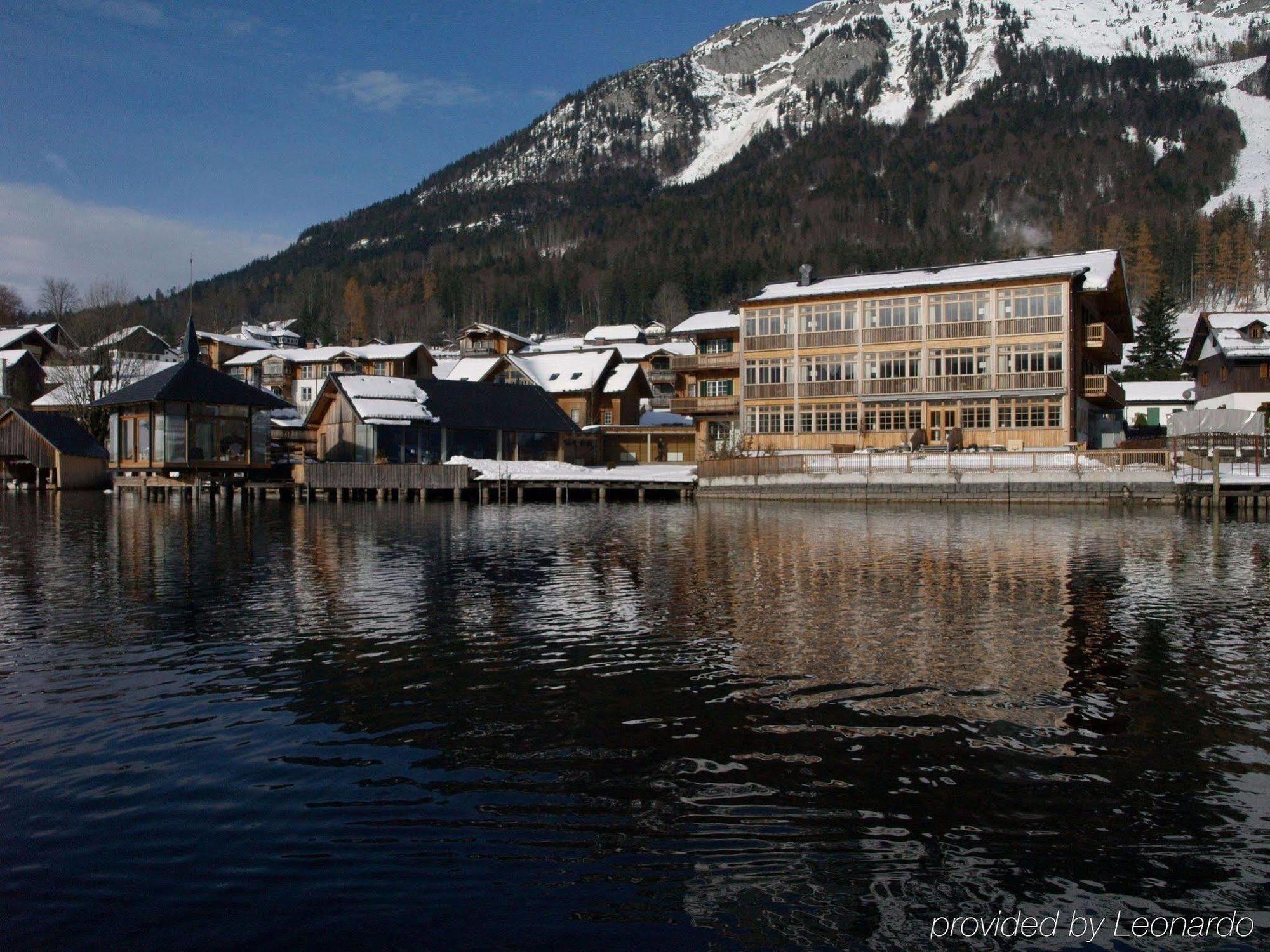 Tauroa Seehotel Grundlsee Exterior photo